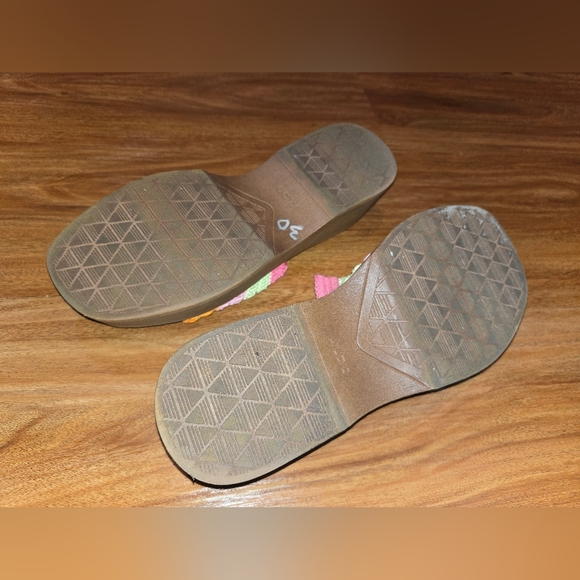 Aldo Pastel Rainbow Crotchet Sandals - Picture 11 of 16